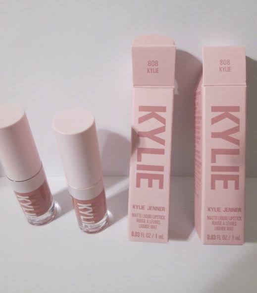 Kylie Jenner Cosmetics Matte Liquid Lipstick Cor 808 - Imagem 2