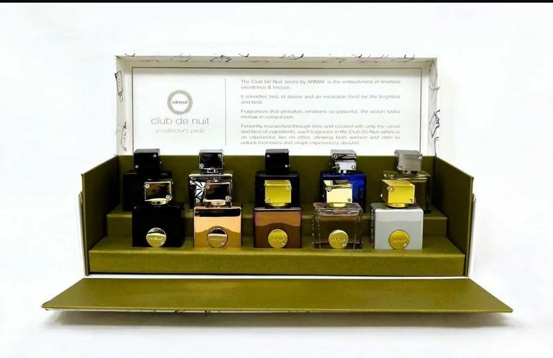 Miniatura Club De Nuit 10 Peca Cada 12ml