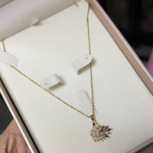 Colar Feminino Aco Inoxidavel 316L Dourado Com pingente de flor/sol cravejado de zirconias Antialergico