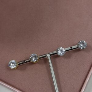 Brincos Femininos Prata Solitario de zirconia redonda Semijoia Antialergica