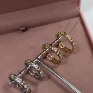 Brincos Femininos Prata E Dourado De argola cravejada de zirconias Semijoia Antialergica