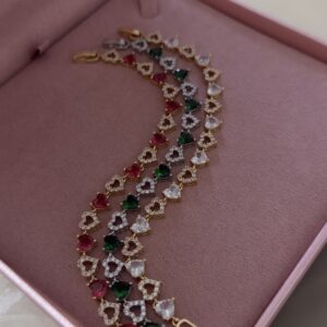 Pulseira Feminina Dourado Com Pedras Coloridas De coracoes cravejados coloridos Semijoia Antialergica