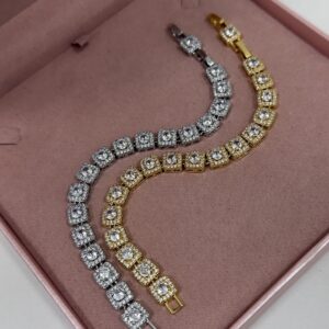 Pulseira Feminina Prata E Dourado De flores cravejadas Semijoia Antialergica