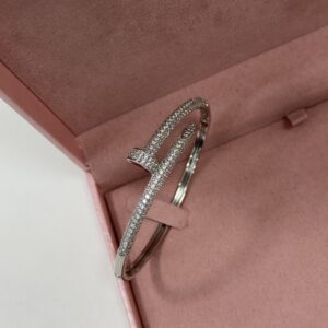 Bracelete Feminino Prata Rigido modelo prego cravejado Semijoia Antialergica