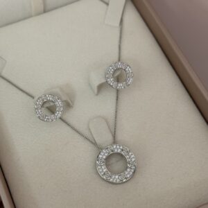 Conjunto Feminino Prata Colar e brincos de circulo cravejado de zirconias Semijoia Antialergica