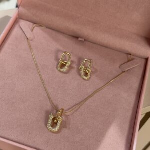 Conjunto Feminino Dourado Colar e brincos de elos cravejado Semijoia Antialergica