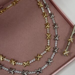 Conjunto Feminino Prata E Dourado Colar e brincos de xs cravejado Semijoia Antialergica