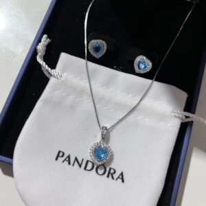 Colar + brinco Pandora azul bebê