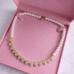 Colar inspiração ariana grande dourada pérolas