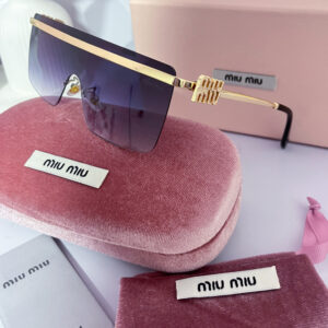 Óculos de Sol Miu Miu Listra