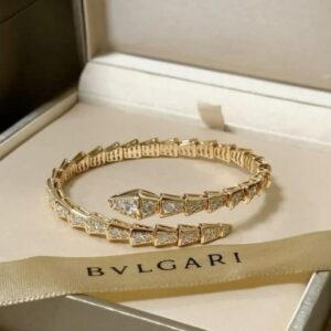 Pulseira Bracelete Bvulgari Dourado