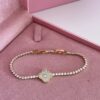 Pulseira Feminina Trevo Cravejado Dourado